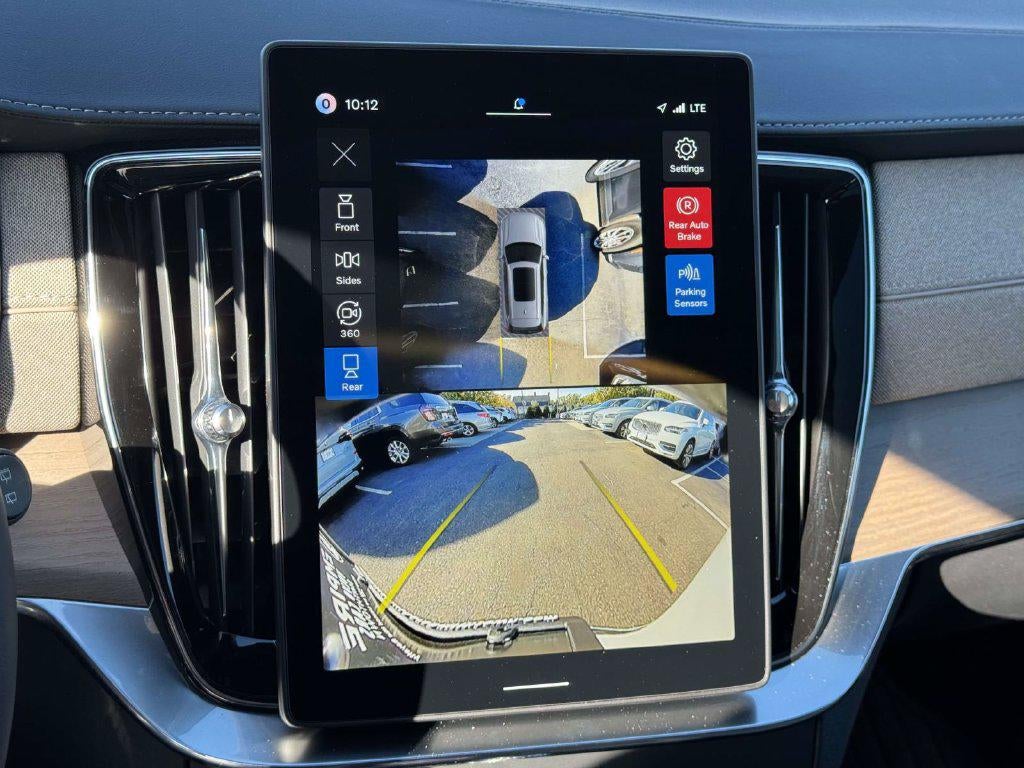 2026 Volvo XC90 Plus, B6 AWD Gas (mild hybrid), Gasoline, Bright, 7 Seats