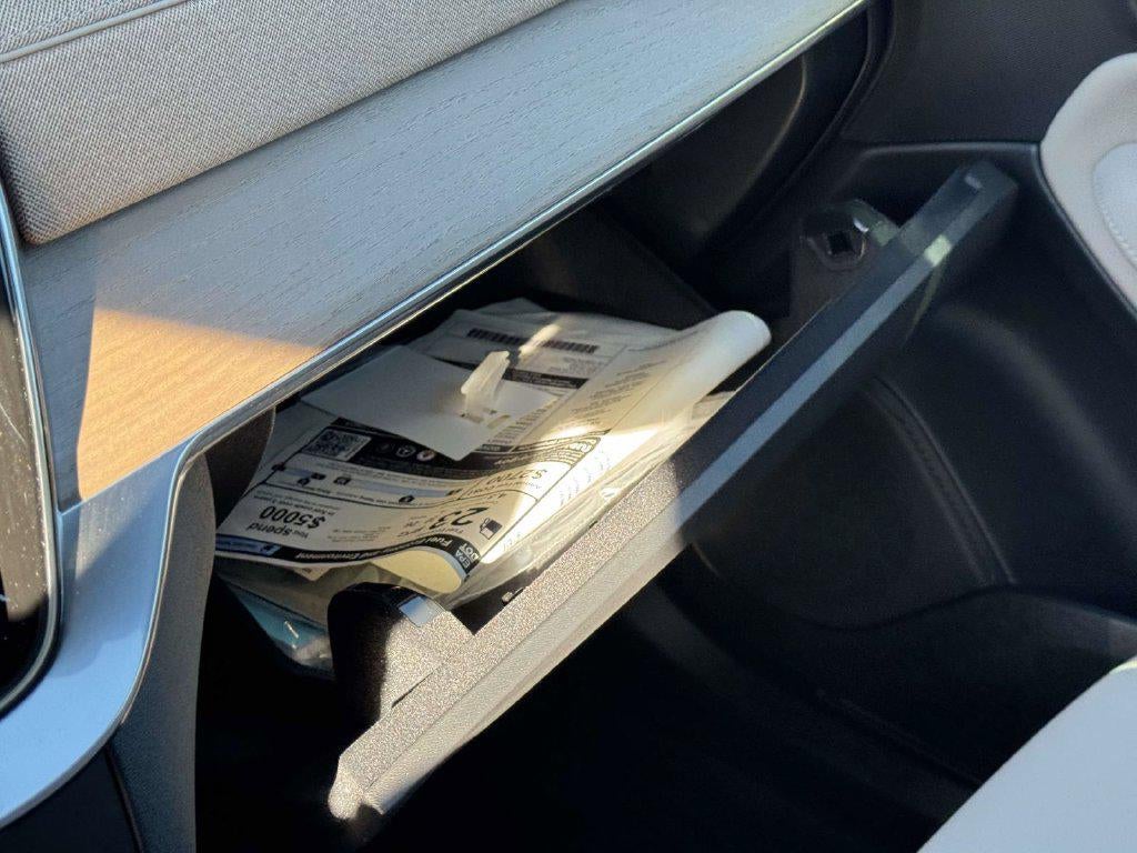 2026 Volvo XC90 Plus, B6 AWD Gas (mild hybrid), Gasoline, Bright, 7 Seats