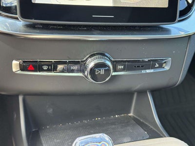 2026 Volvo XC90 Plus, B6 AWD Gas (mild hybrid), Gasoline, Bright, 7 Seats