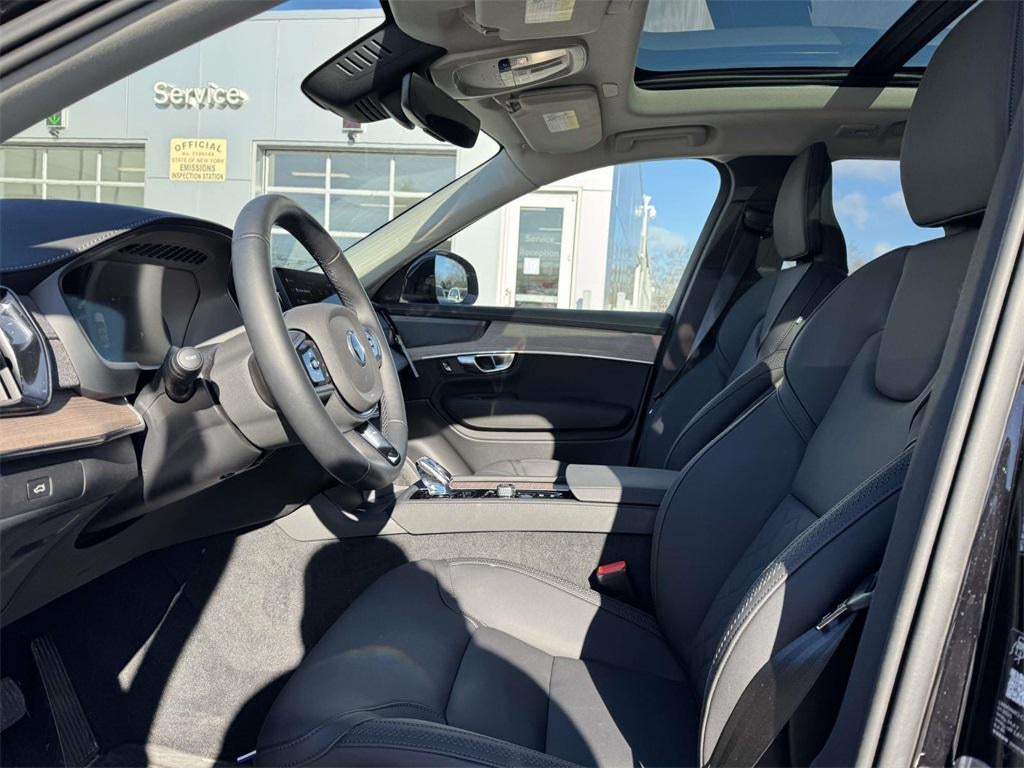 2026 Volvo XC90 Plus, B6 AWD Gas (mild hybrid), Gasoline, Bright, 7 Seats