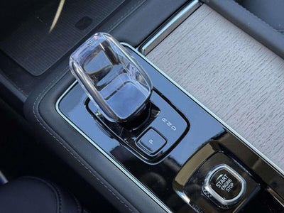 2026 Volvo XC90 Plus, B6 AWD Gas (mild hybrid), Gasoline, Bright, 7 Seats