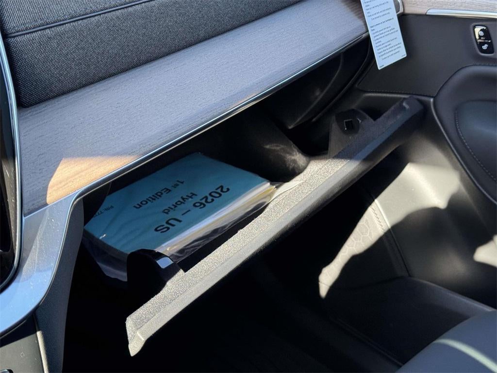 2026 Volvo XC90 Plus, B6 AWD Gas (mild hybrid), Gasoline, Bright, 7 Seats