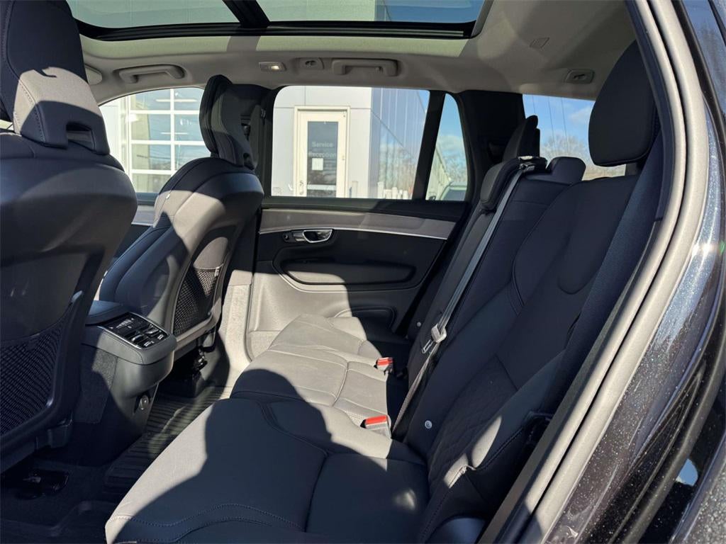 2026 Volvo XC90 Plus, B6 AWD Gas (mild hybrid), Gasoline, Bright, 7 Seats