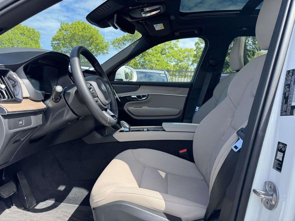 2026 Volvo XC90 Plus, B6 AWD Gas (mild hybrid), Gasoline, Bright, 7 Seats