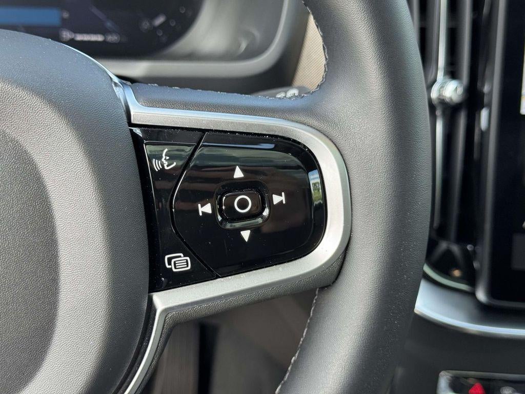 2026 Volvo XC90 Plus, B6 AWD Gas (mild hybrid), Gasoline, Bright, 7 Seats