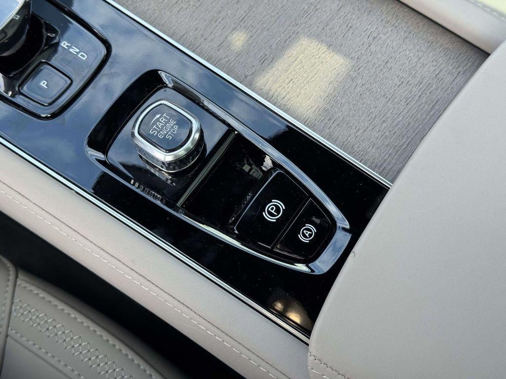 2026 Volvo XC90 Plus, B6 AWD Gas (mild hybrid), Gasoline, Bright, 7 Seats