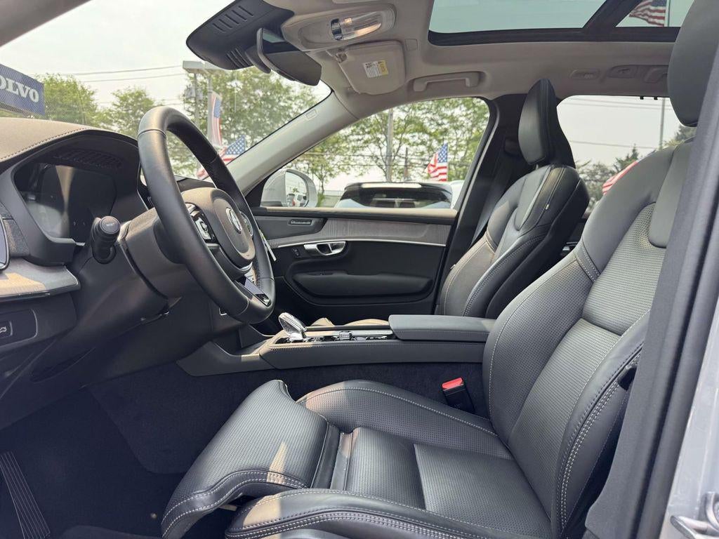 2026 Volvo XC90 Ultra, B6 AWD Gas (mild hybrid), Gasoline, Bright, 7 Seats
