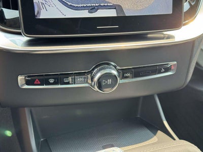 2026 Volvo XC90 Ultra, B6 AWD Gas (mild hybrid), Gasoline, Bright, 7 Seats