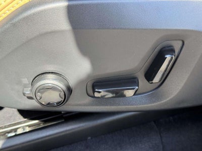 2024 Volvo XC90 B6 Ultimate Bright Theme 7-Seater