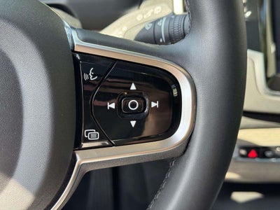 2024 Volvo XC90 B6 Ultimate Bright Theme 7-Seater