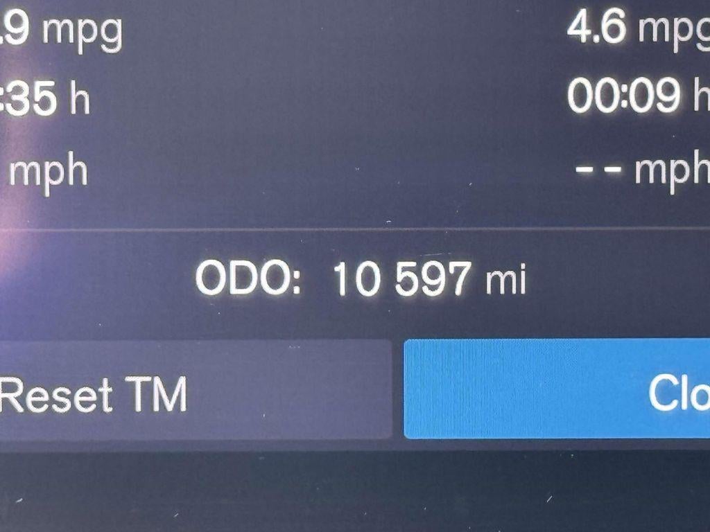 2024 Volvo XC90 B6 Ultimate Bright Theme 7-Seater