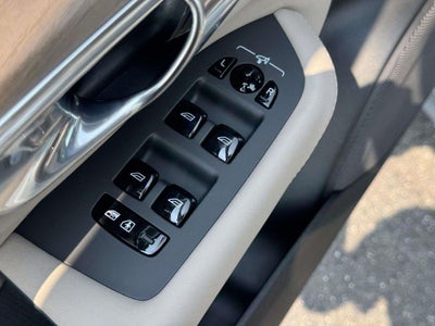 2026 Volvo XC90 Ultra Dark Theme, B6 AWD Gas (mild hybrid), Gasoline, 7 Seats