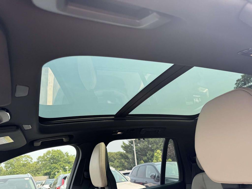 2026 Volvo XC90 Ultra Dark Theme, B6 AWD Gas (mild hybrid), Gasoline, 7 Seats