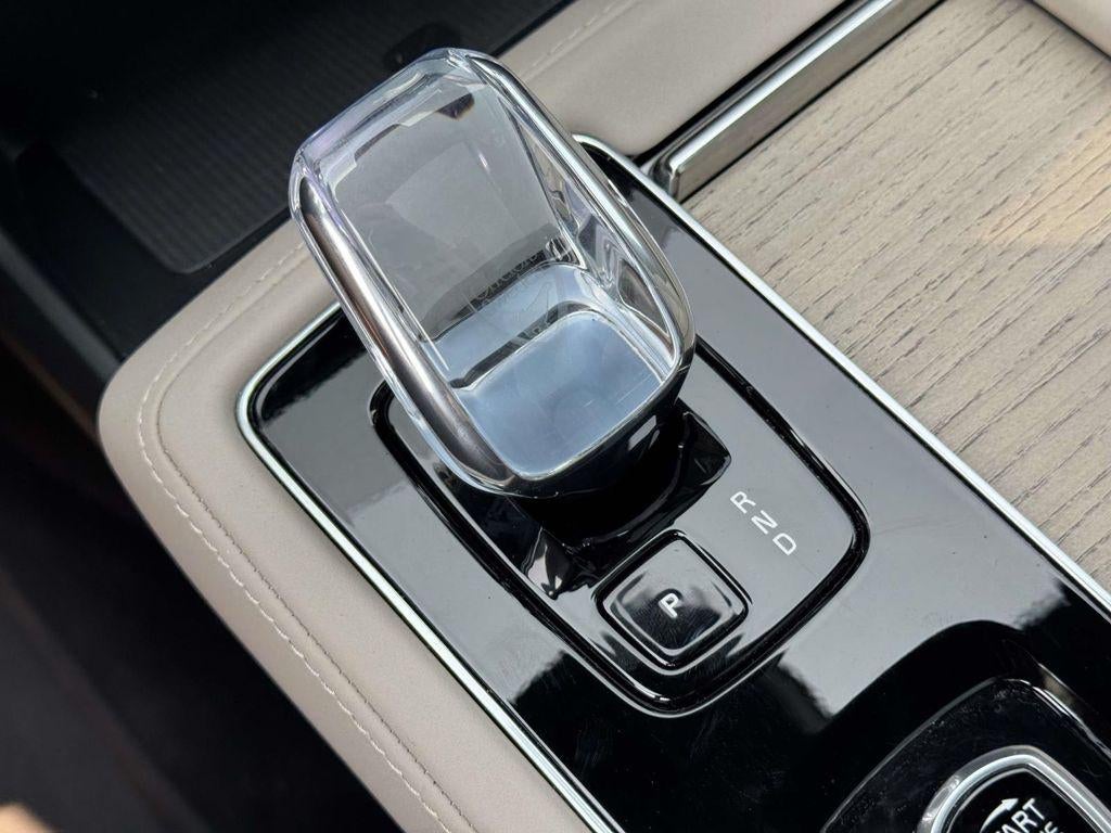 2026 Volvo XC90 Ultra Dark Theme, B6 AWD Gas (mild hybrid), Gasoline, 7 Seats