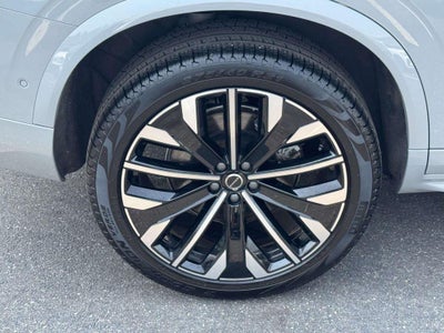 2026 Volvo XC90 Ultra Dark Theme, B6 AWD Gas (mild hybrid), Gasoline, 7 Seats