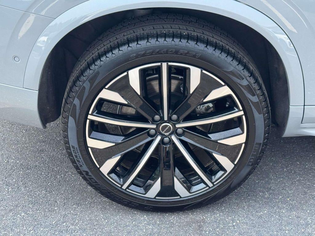 2026 Volvo XC90 Ultra Dark Theme, B6 AWD Gas (mild hybrid), Gasoline, 7 Seats