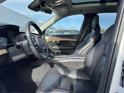 2023 Volvo XC90 B6 Plus 7-Seater
