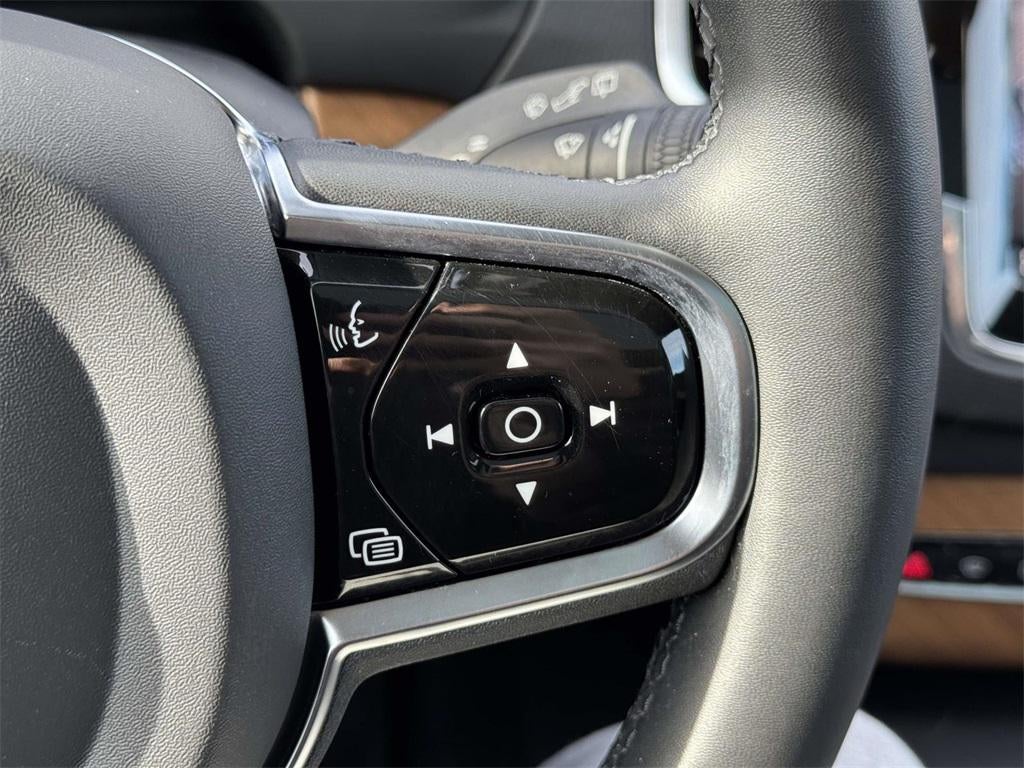 2023 Volvo XC90 B6 Plus 7-Seater