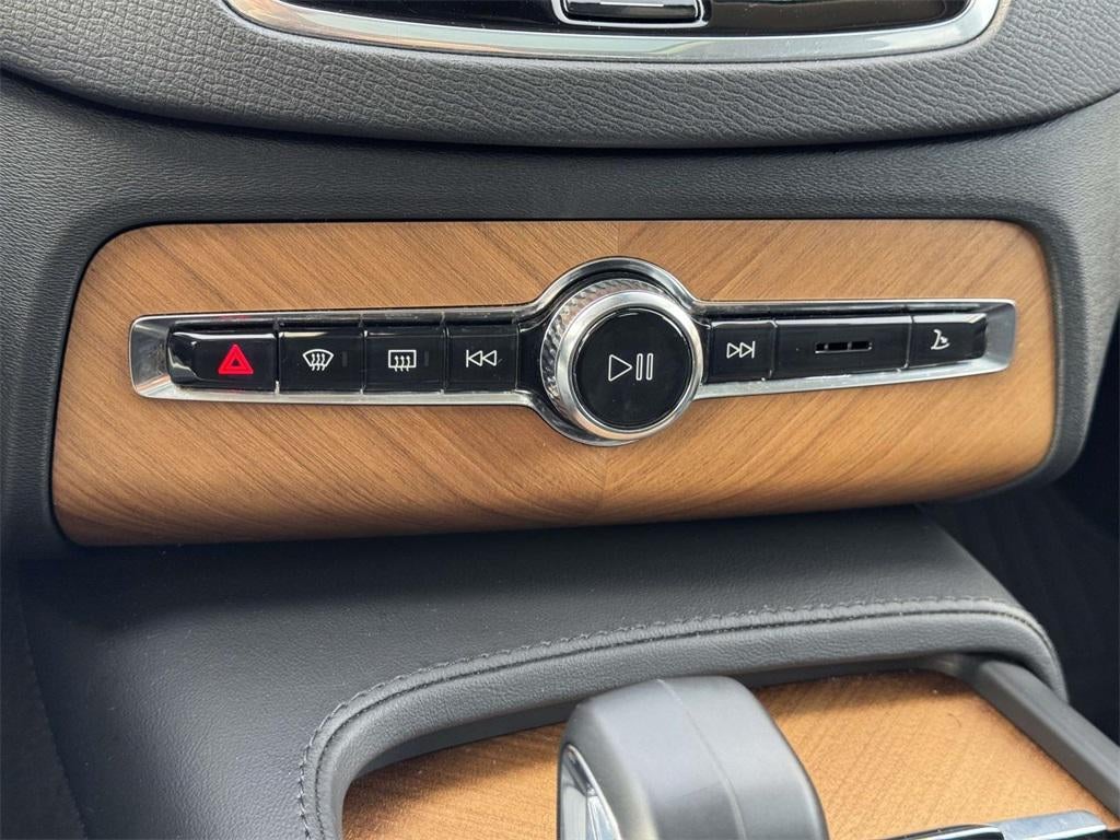 2023 Volvo XC90 B6 Plus 7-Seater