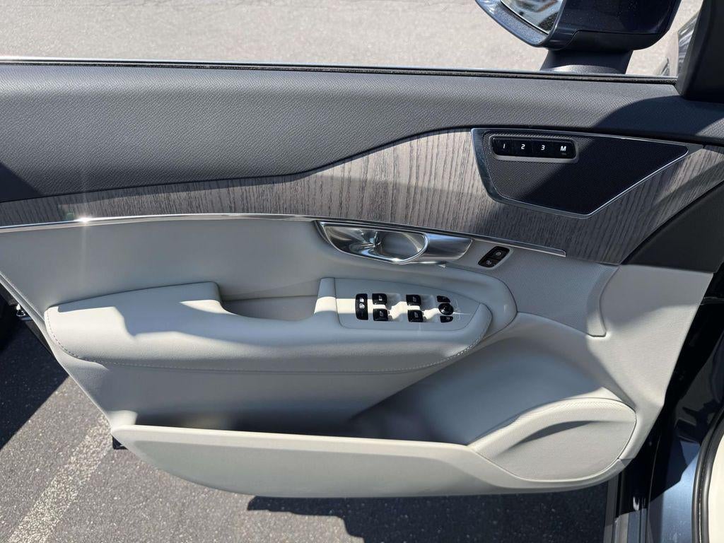 2023 Volvo XC90 B6 Plus 7-Seater
