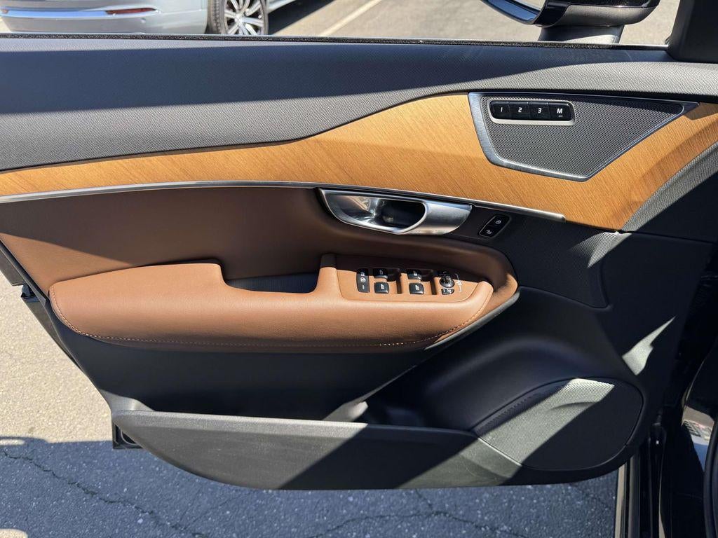 2023 Volvo XC90 B6 Plus 7-Seater