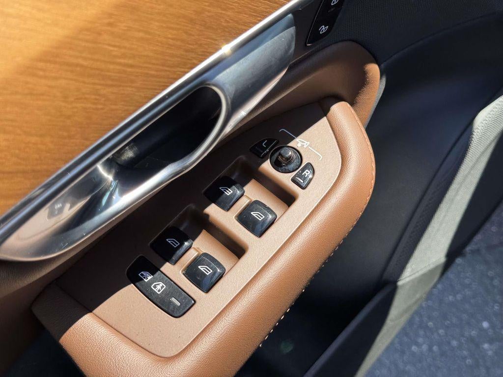 2023 Volvo XC90 B6 Plus 7-Seater