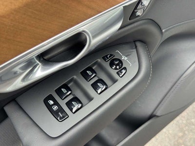 2023 Volvo XC90 B6 Plus 7-Seater
