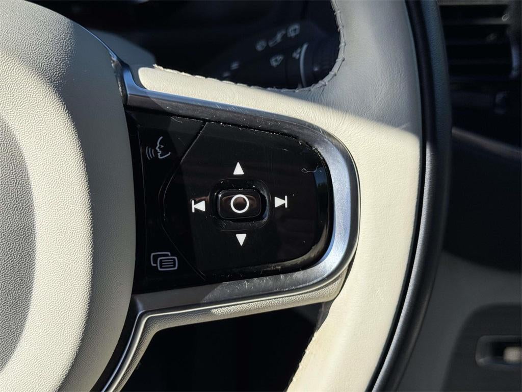 2023 Volvo XC90 B6 Plus 7-Seater