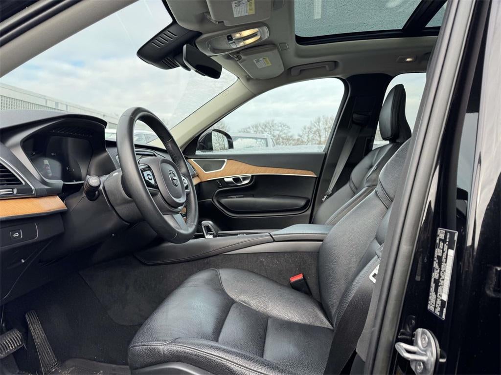 2023 Volvo XC90 B6 Core