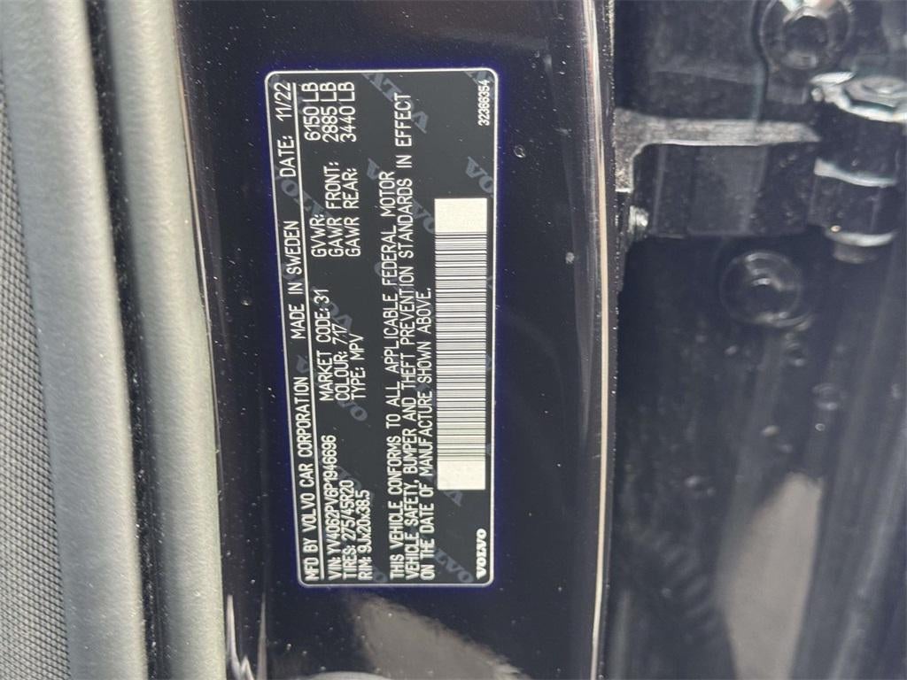 2023 Volvo XC90 B6 Core