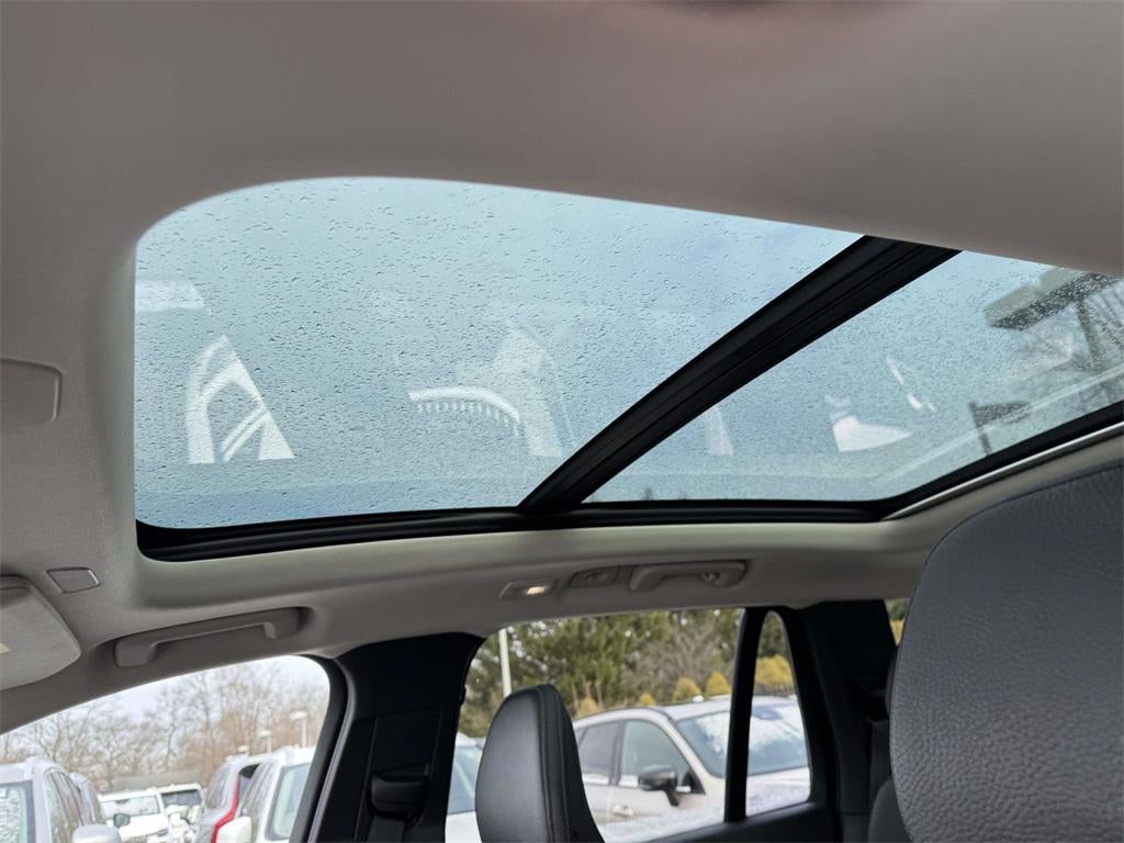 2023 Volvo XC90 B6 Core