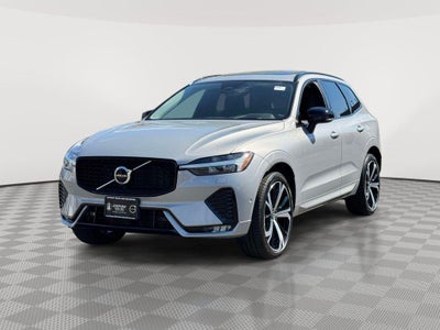 2023 Volvo XC60 B6 Ultimate Dark Theme
