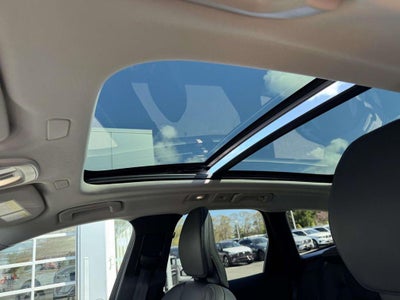 2023 Volvo XC60 B6 Ultimate Dark Theme