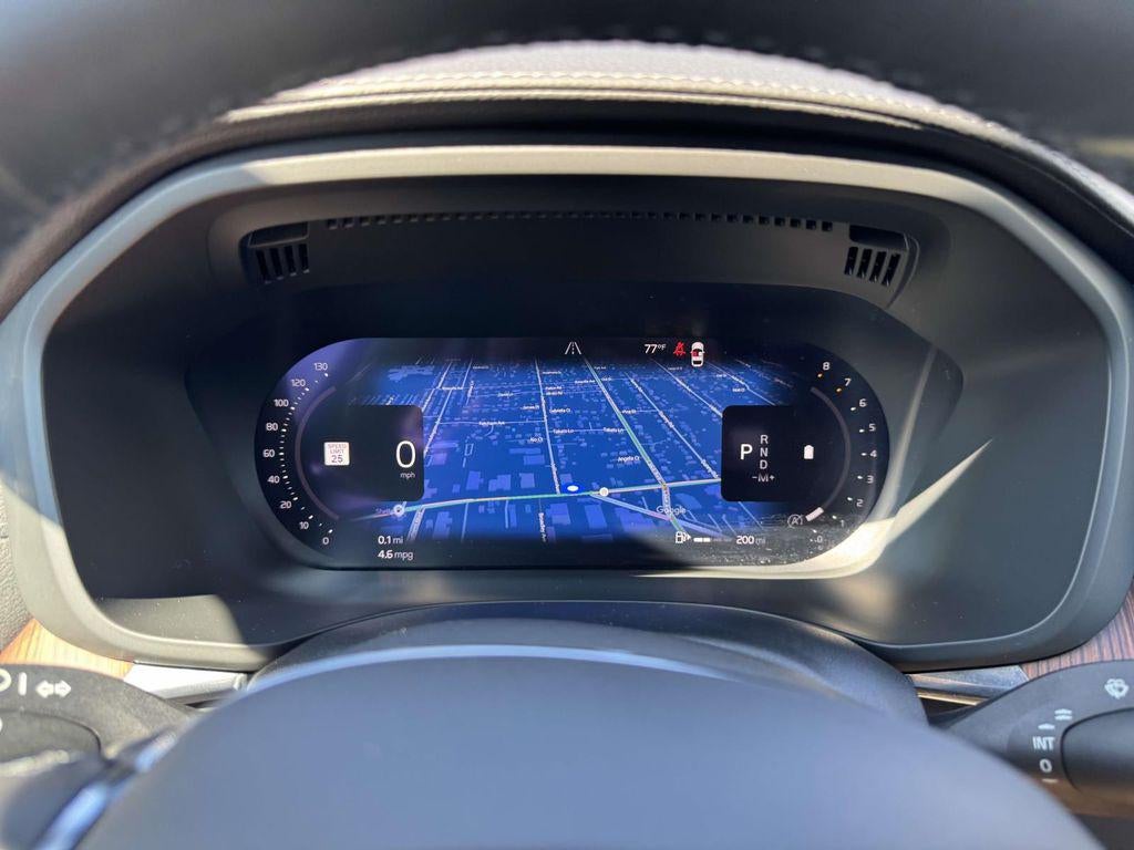 2023 Volvo XC60 B6 Ultimate Dark Theme