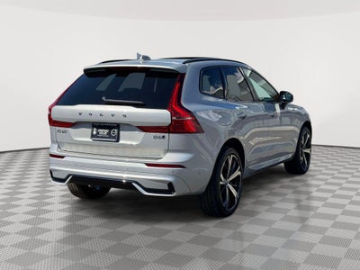 2023 Volvo XC60 B6 Ultimate Dark Theme