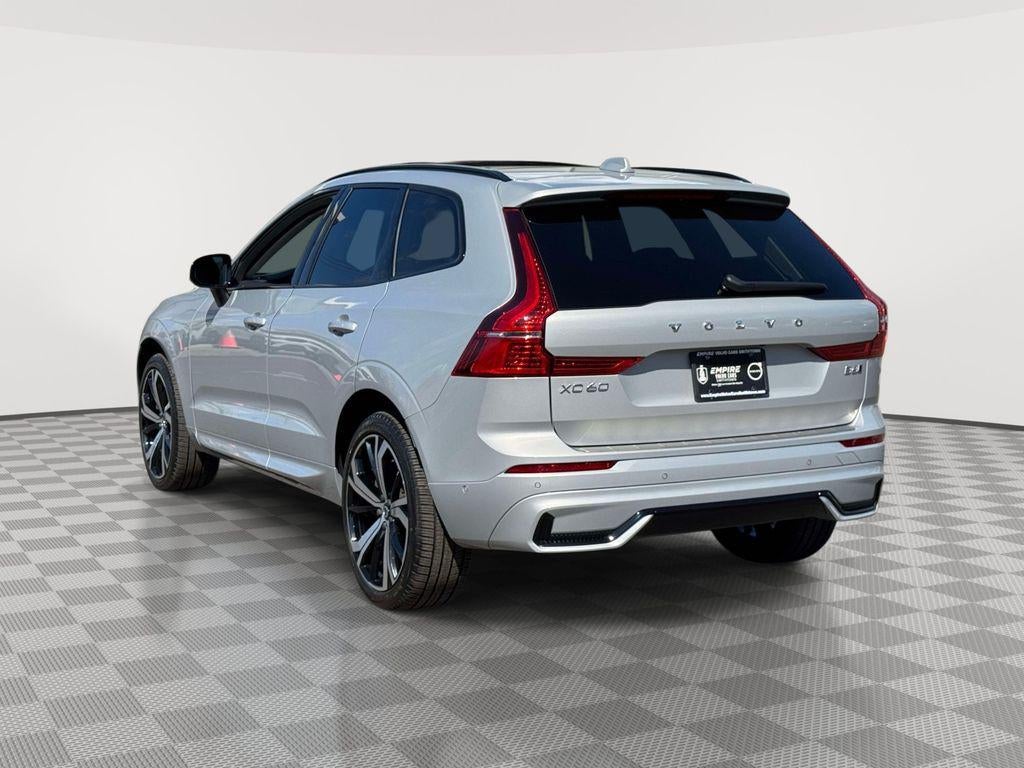 2023 Volvo XC60 B6 Ultimate Dark Theme