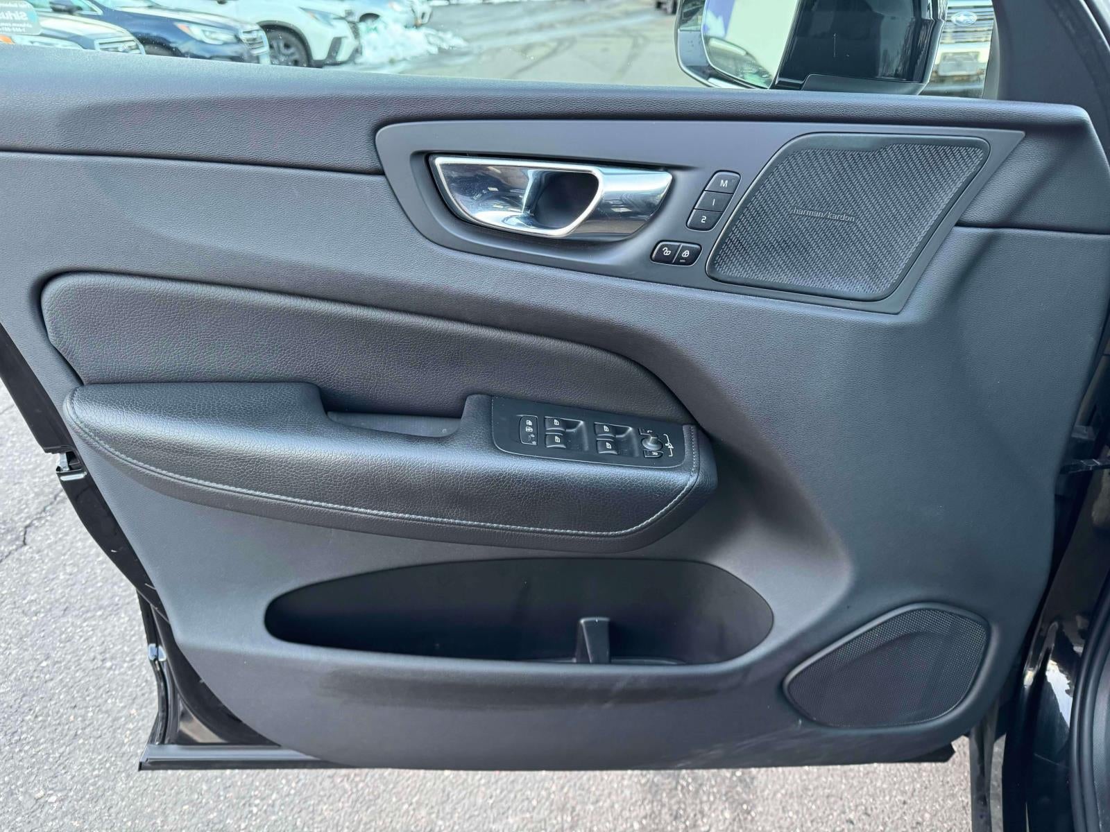 2020 Volvo XC60 T5 Momentum