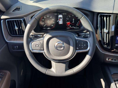 2021 Volvo XC60 T5 Momentum