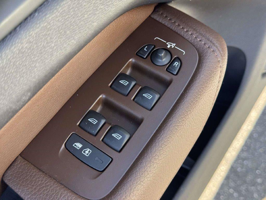 2021 Volvo XC60 T5 Momentum