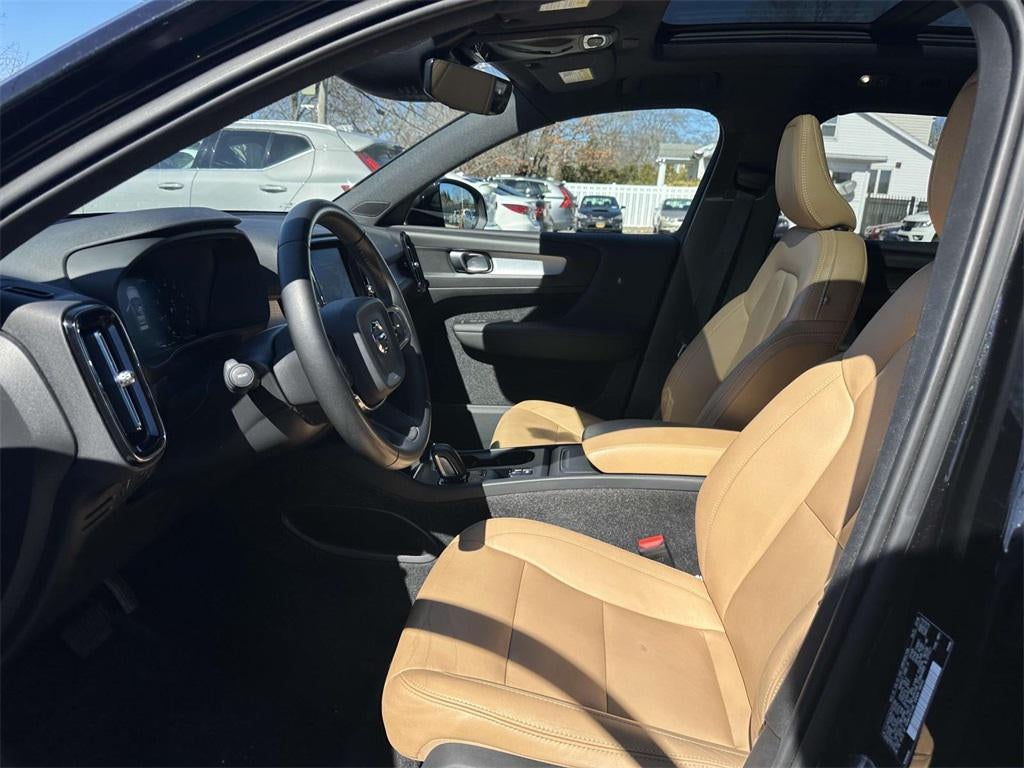 2019 Volvo XC40 T5 Momentum