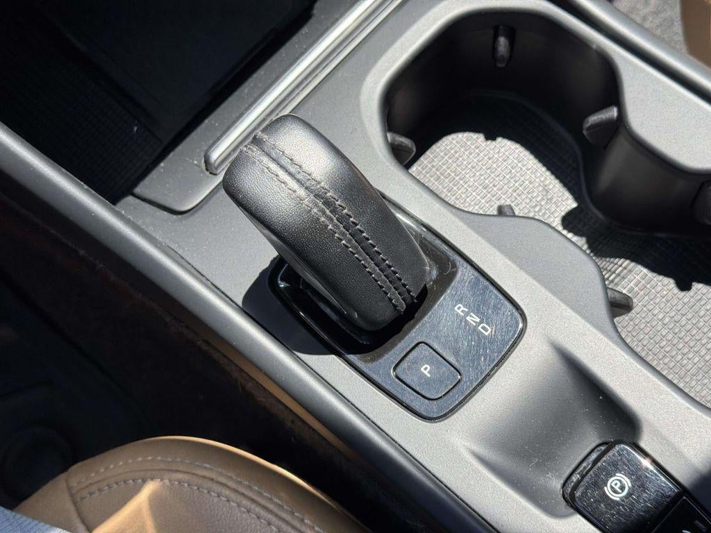 2019 Volvo XC40 T5 Momentum