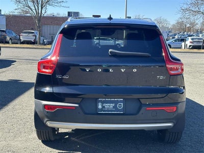 2019 Volvo XC40 T5 Momentum