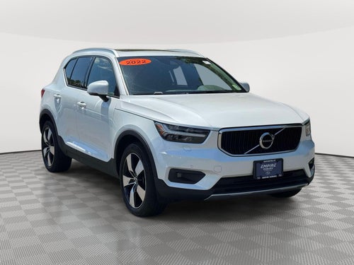 2022 Volvo XC40 T5 Momentum