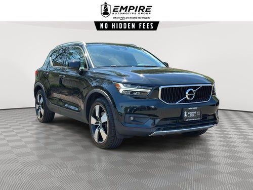2021 Volvo XC40 T5 Momentum
