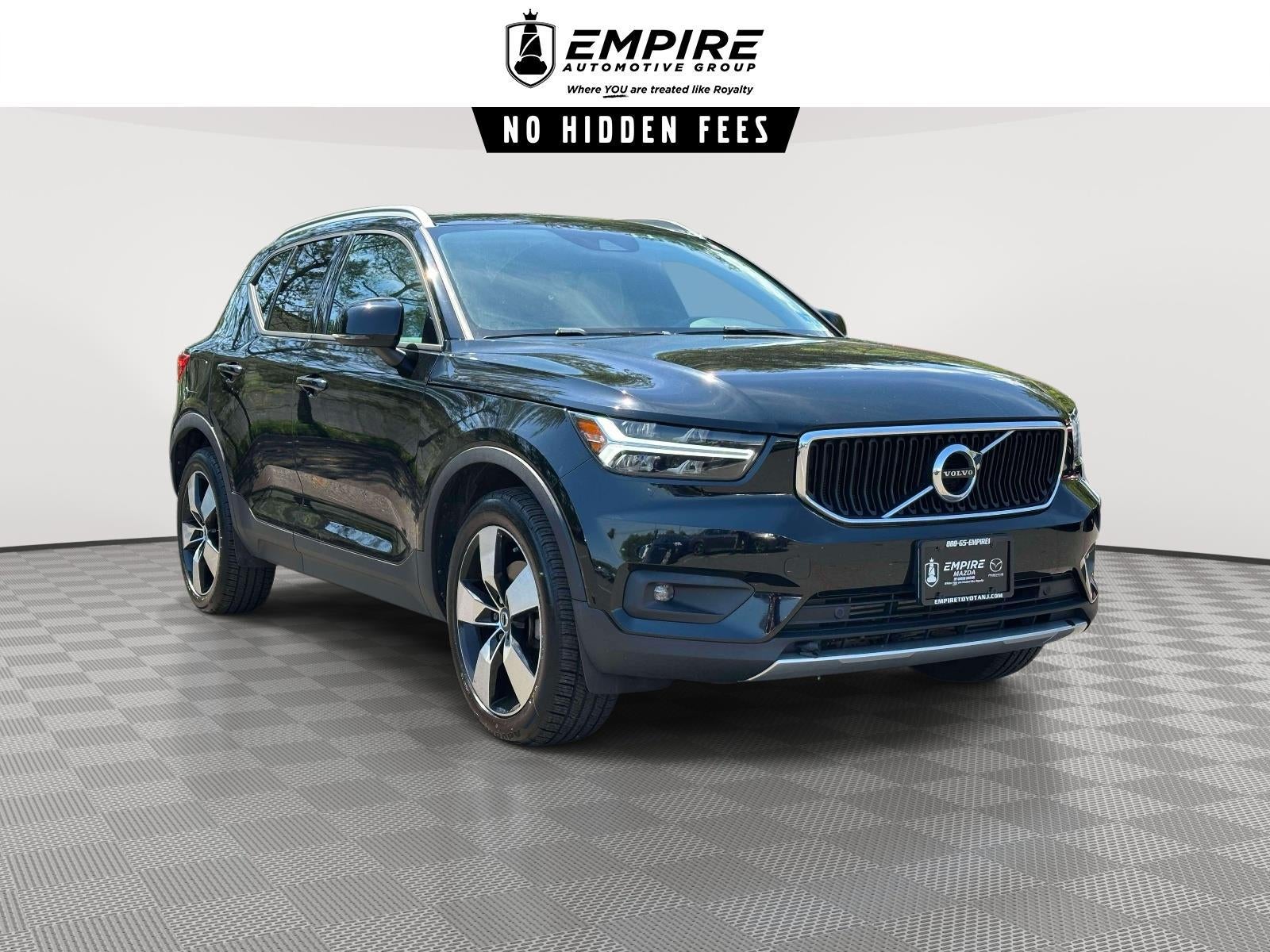 2021 Volvo XC40 T5 Momentum