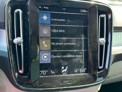 2021 Volvo XC40 T5 Momentum