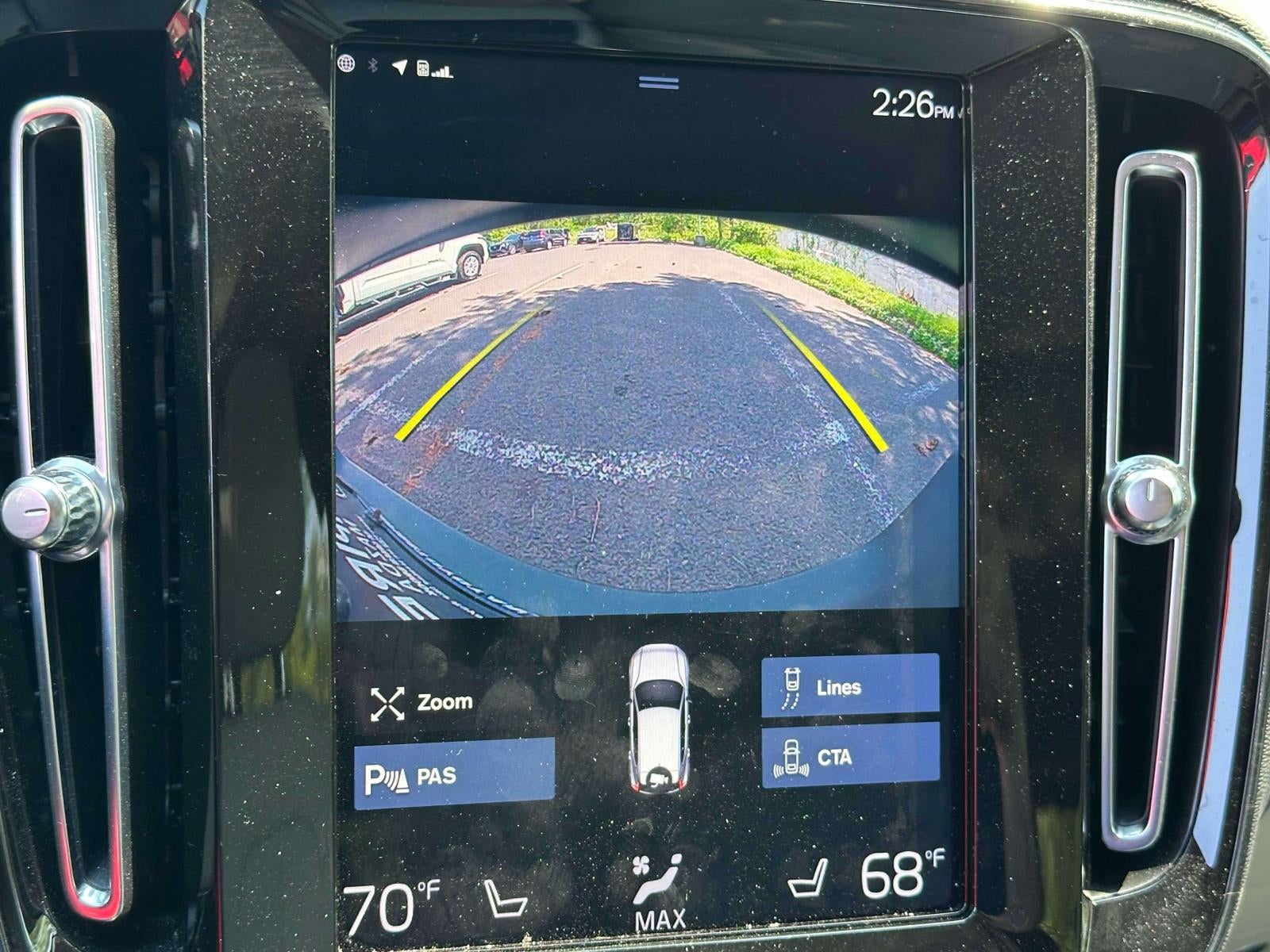 2021 Volvo XC40 T5 Momentum