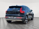2021 Volvo XC40 T5 Momentum