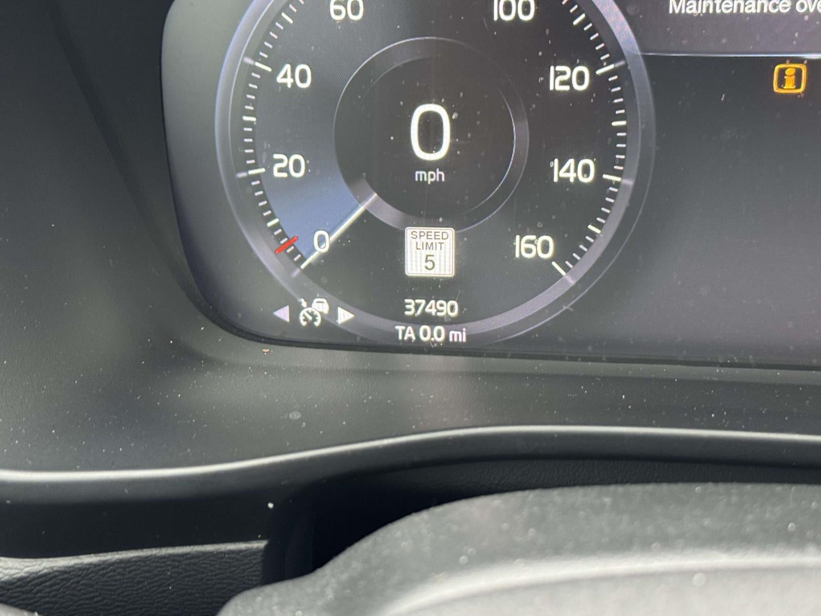 2019 Volvo XC40 T5 Inscription