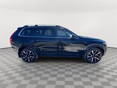 2019 Volvo XC90 T6 Momentum